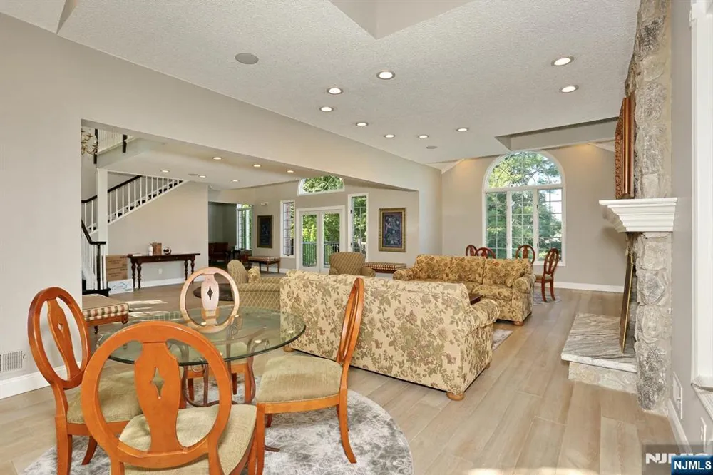 379 Cambridge Drive Ramsey, NJ 07446
