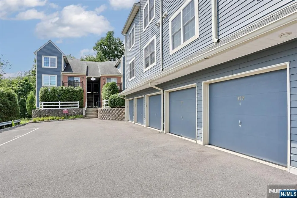 379 Cambridge Drive Ramsey, NJ 07446