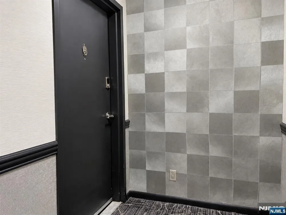 344 Prospect Avenue 4H Hackensack, NJ 07601