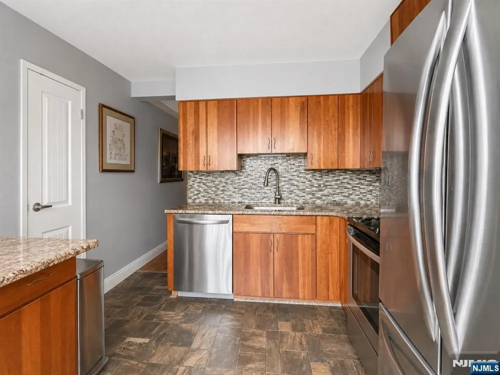 344 Prospect Avenue 4H Hackensack, NJ 07601