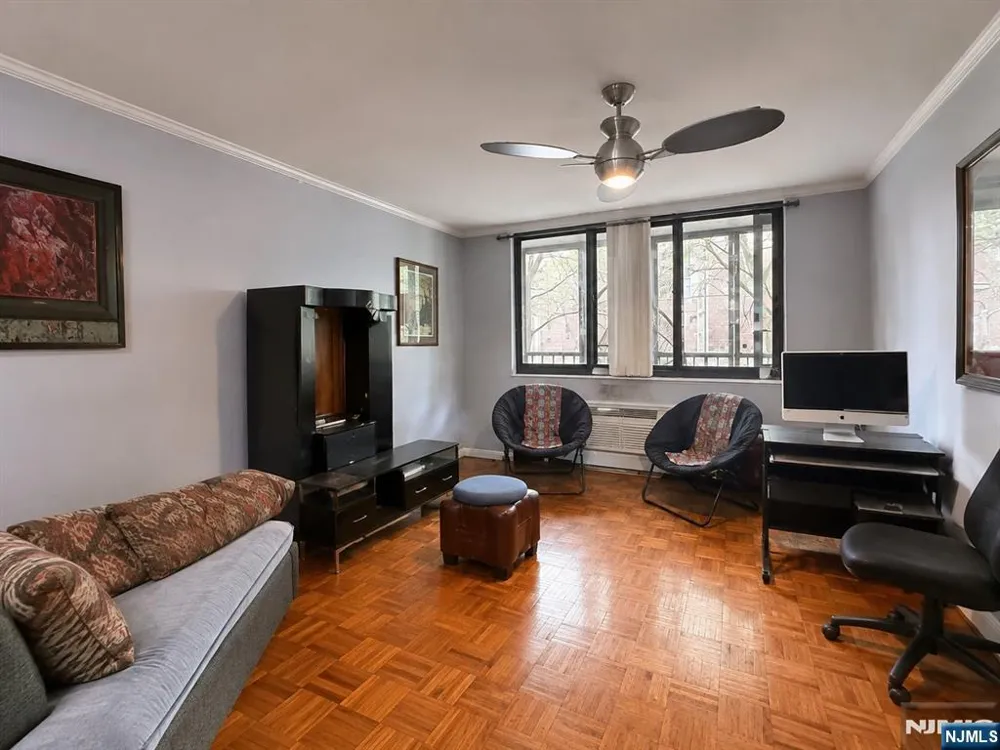 344 Prospect Avenue 4H Hackensack, NJ 07601