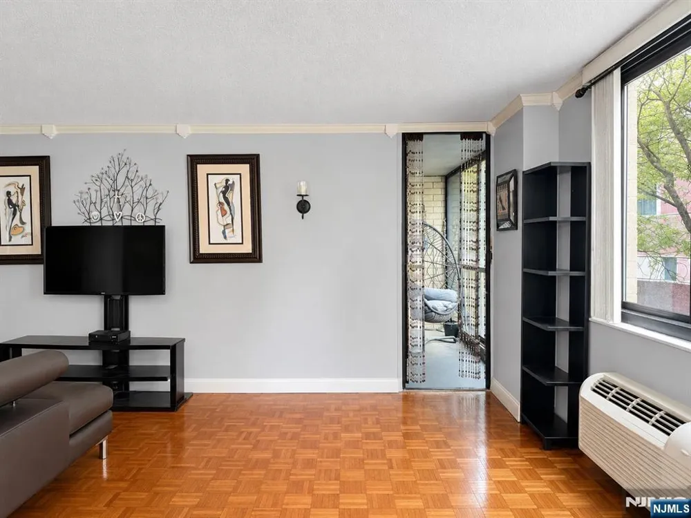 344 Prospect Avenue 4H Hackensack, NJ 07601