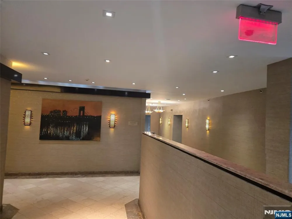 300 Winston Cliffside Park, NJ 07010