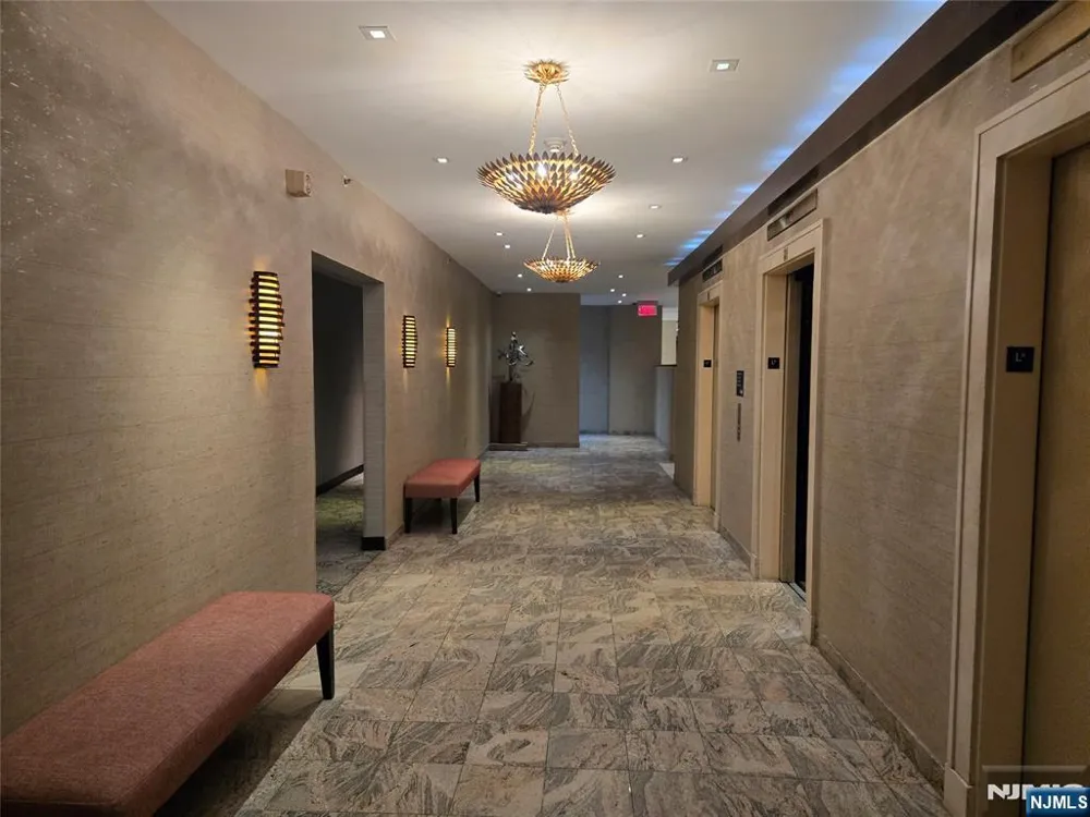 300 Winston Cliffside Park, NJ 07010