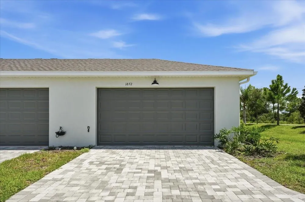 1872 STERN LANE Sarasota, FL 34240