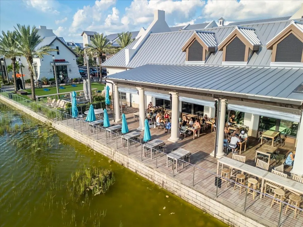 1872 STERN LANE Sarasota, FL 34240