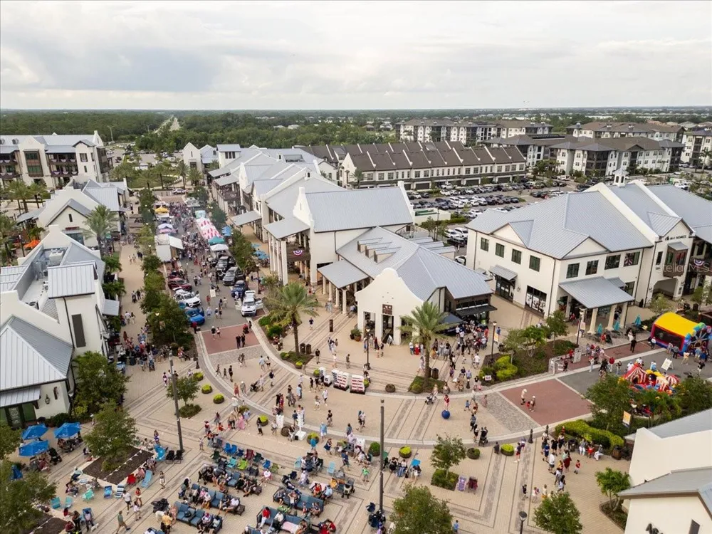 1872 STERN LANE Sarasota, FL 34240
