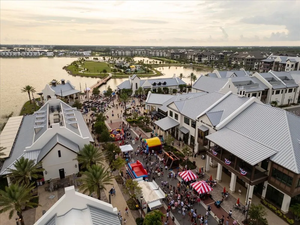 1872 STERN LANE Sarasota, FL 34240