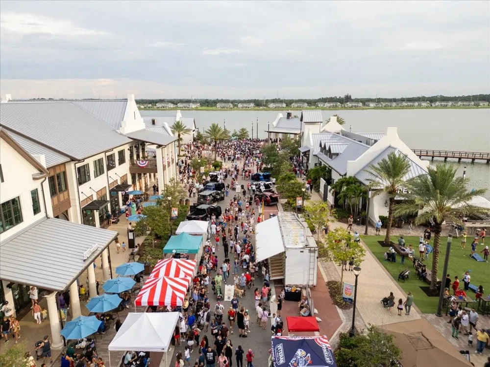 1872 STERN LANE Sarasota, FL 34240