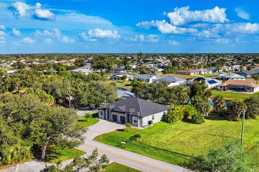 338 BOUNDARY BOULEVARD Rotonda West, FL 33947