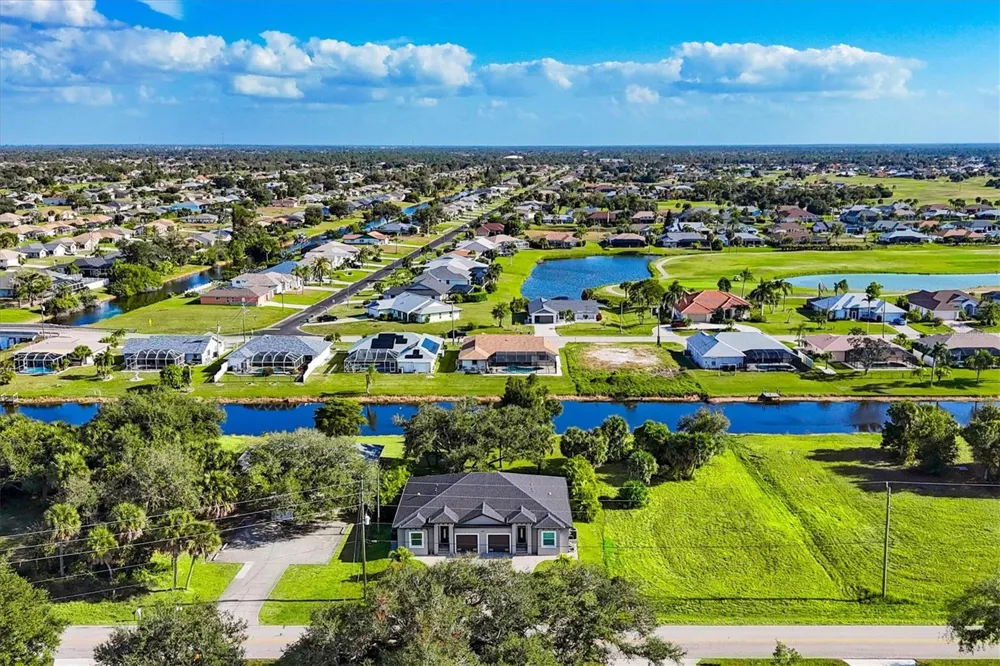 338 BOUNDARY BOULEVARD Rotonda West, FL 33947