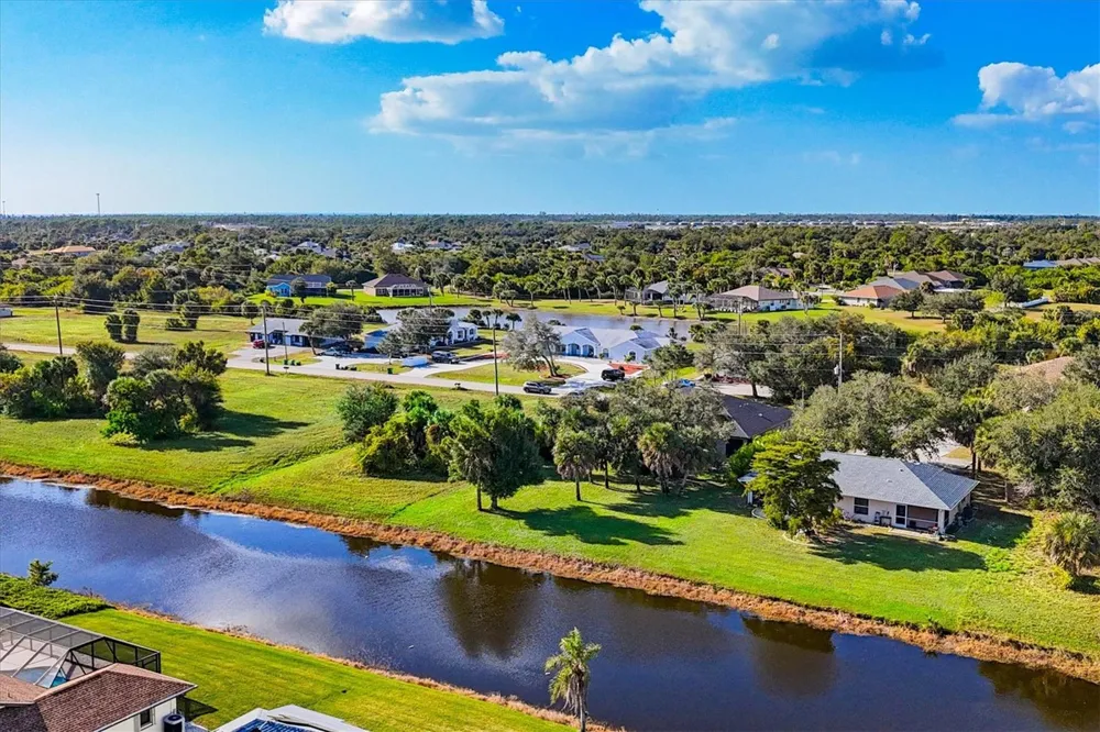 338 BOUNDARY BOULEVARD Rotonda West, FL 33947