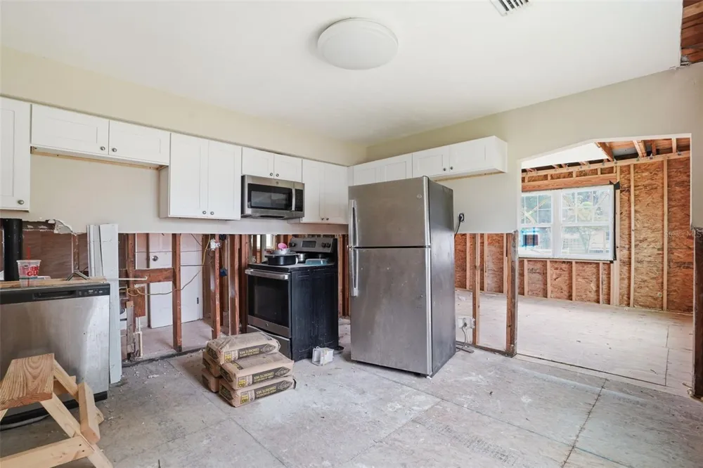 4535 EMERSON AVENUE S St Petersburg, FL 33711