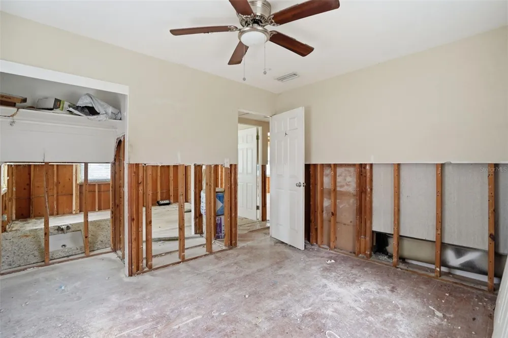 4535 EMERSON AVENUE S St Petersburg, FL 33711