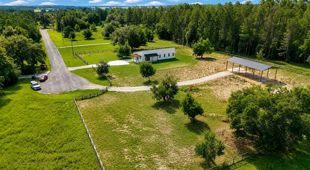 17951 SE 62ND STREET Morriston, FL 32668