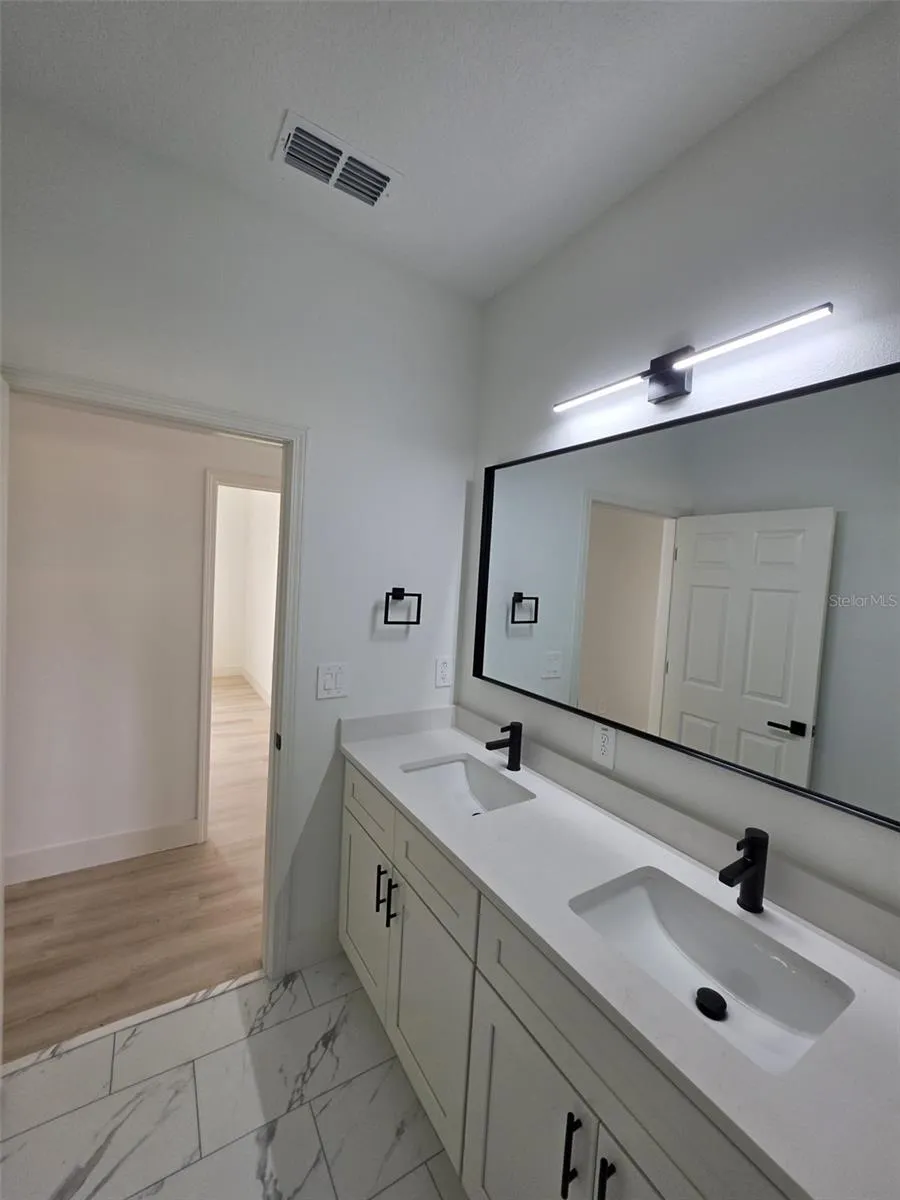 17951 SE 62ND STREET Morriston, FL 32668