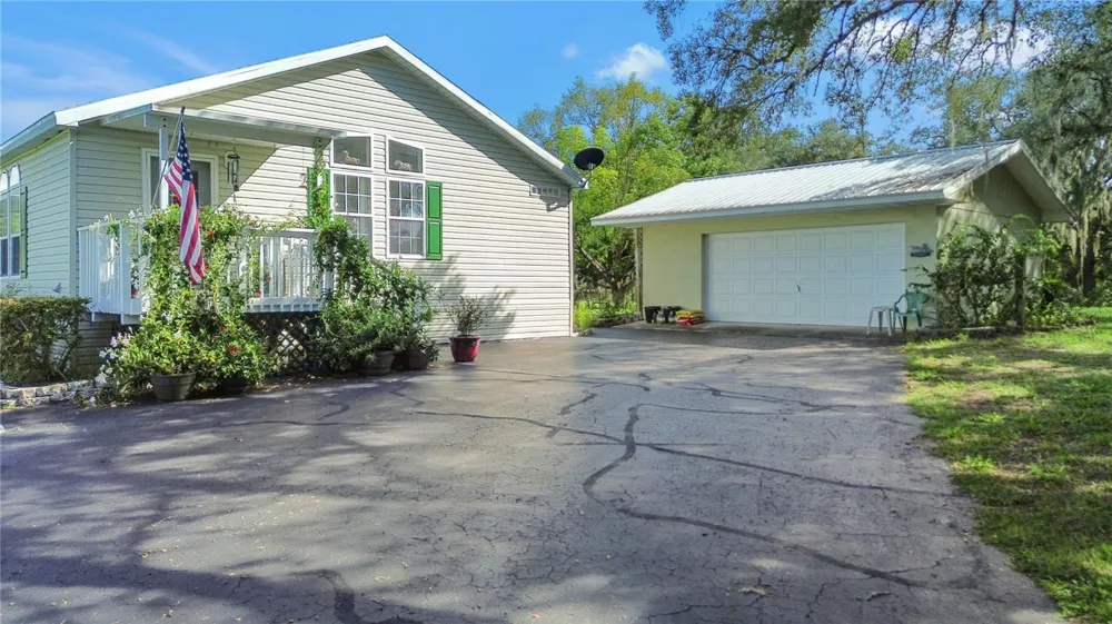 5450 W KNOXVILLE LANE Dunnellon, FL 34433