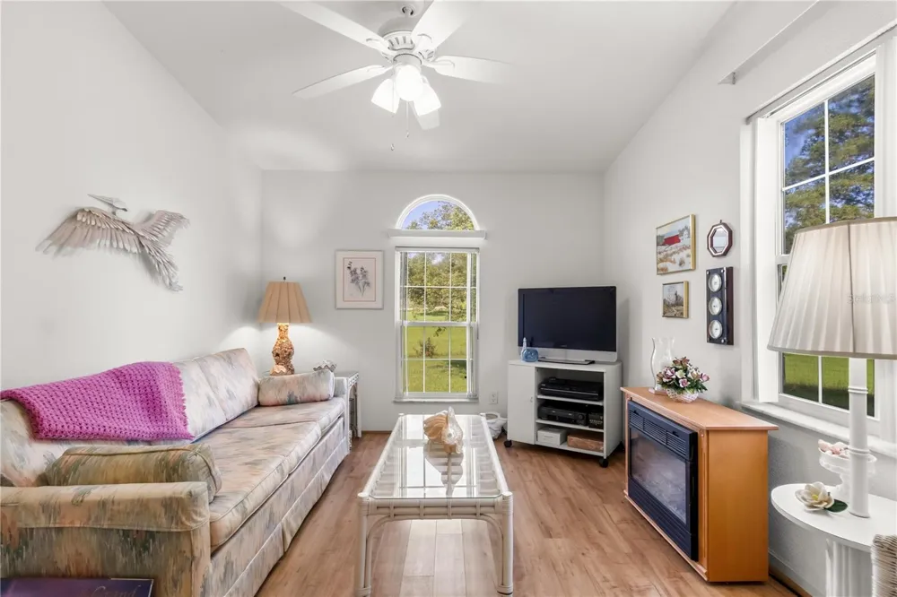 5450 W KNOXVILLE LANE Dunnellon, FL 34433