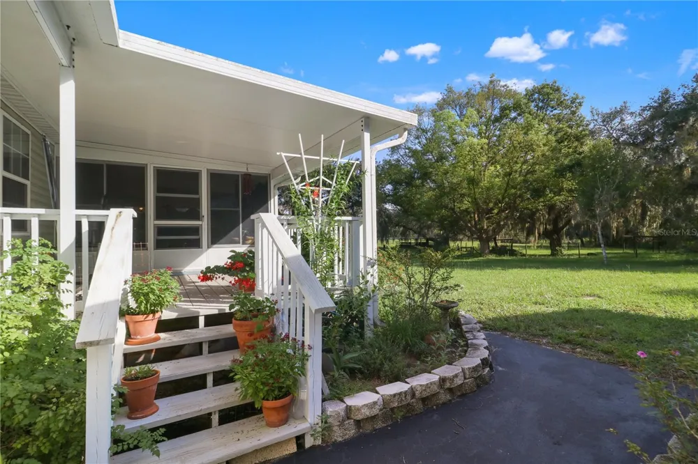5450 W KNOXVILLE LANE Dunnellon, FL 34433