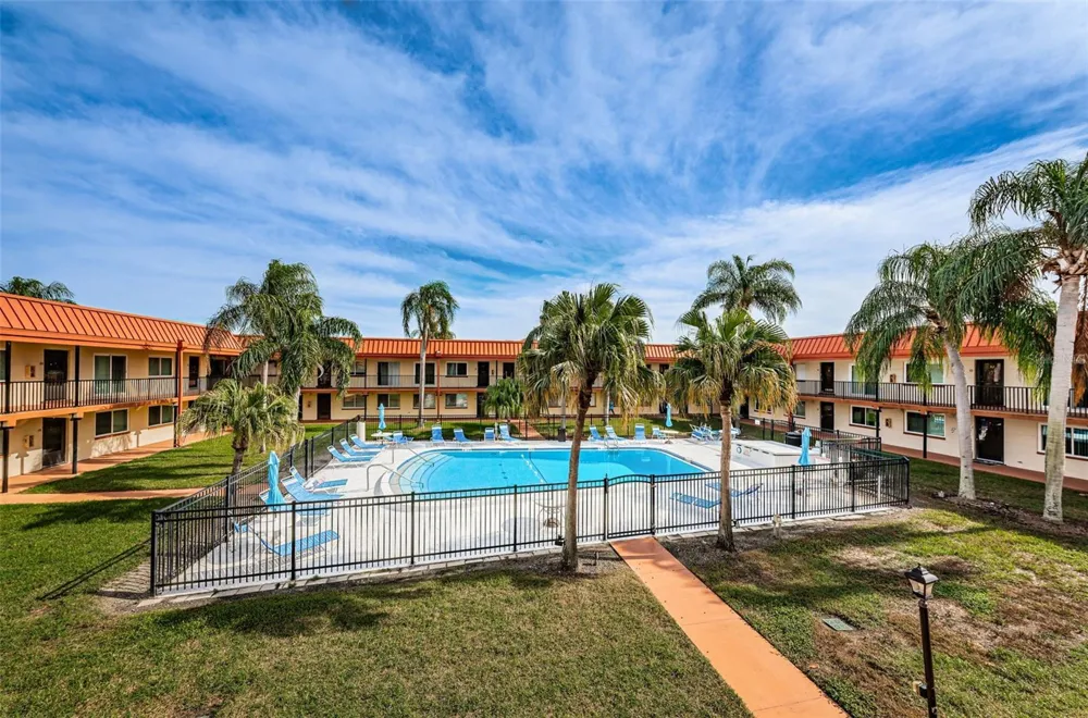 10365 PARADISE BOULEVARD #16 Treasure Island, FL 33706