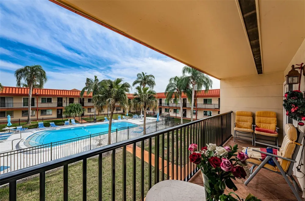 10365 PARADISE BOULEVARD #16 Treasure Island, FL 33706