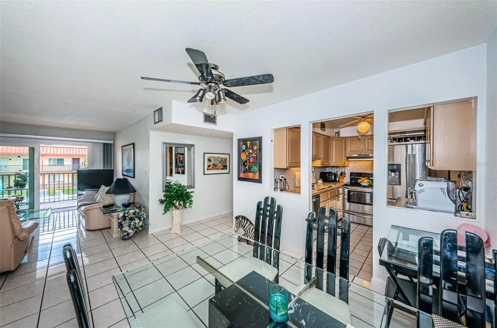 10365 PARADISE BOULEVARD #16 Treasure Island, FL 33706