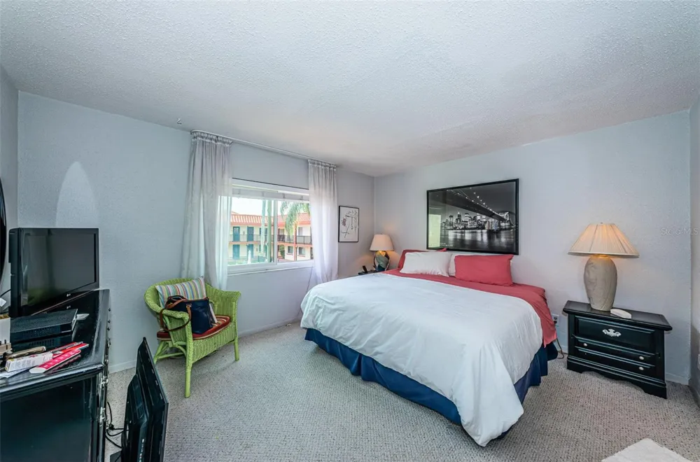 10365 PARADISE BOULEVARD #16 Treasure Island, FL 33706