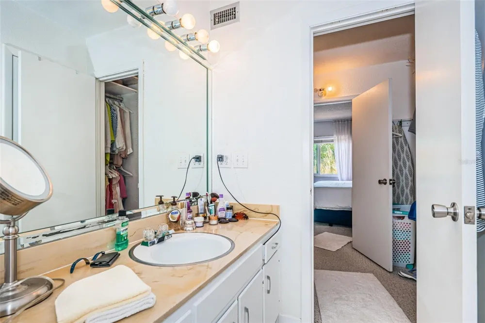 10365 PARADISE BOULEVARD #16 Treasure Island, FL 33706