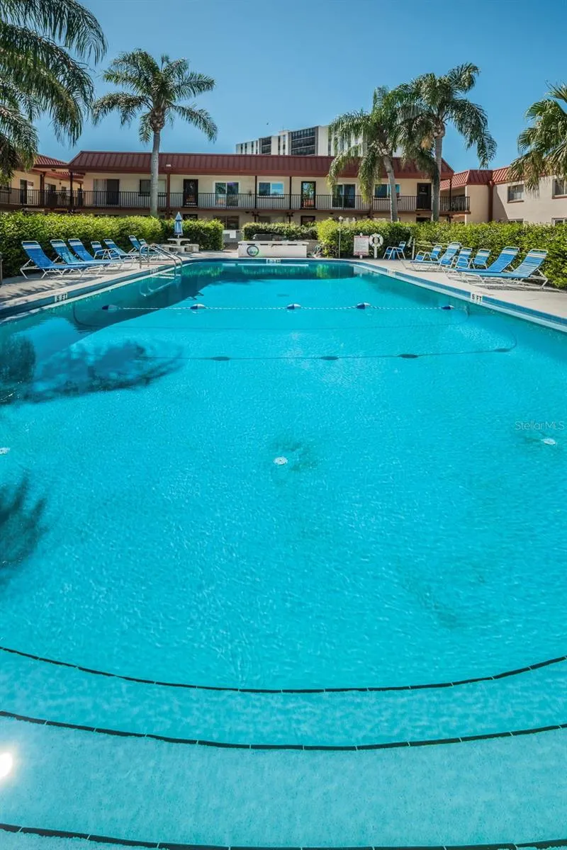 10365 PARADISE BOULEVARD #16 Treasure Island, FL 33706