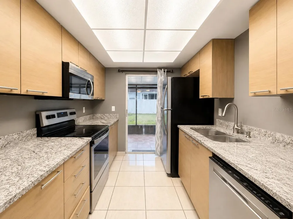 43 W LAS PALMAS WAY Kissimmee, FL 34743