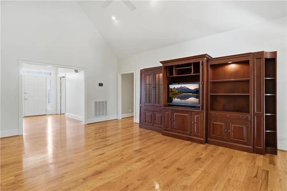 1834 Old Ringgold Road Rocky Face, GA 30740