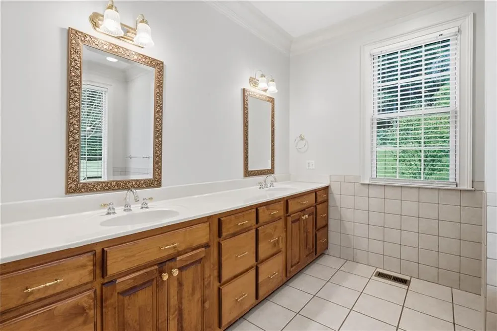 1834 Old Ringgold Road Rocky Face, GA 30740