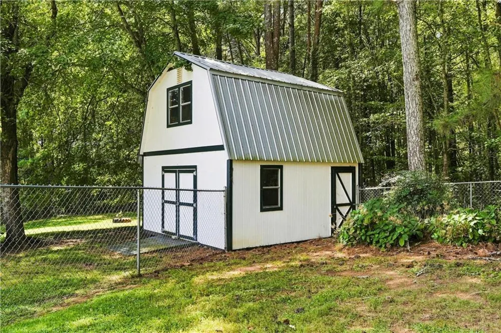 1834 Old Ringgold Road Rocky Face, GA 30740