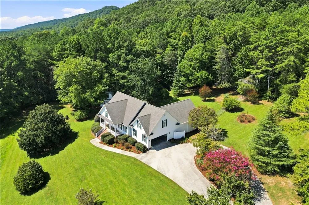 1834 Old Ringgold Road Rocky Face, GA 30740
