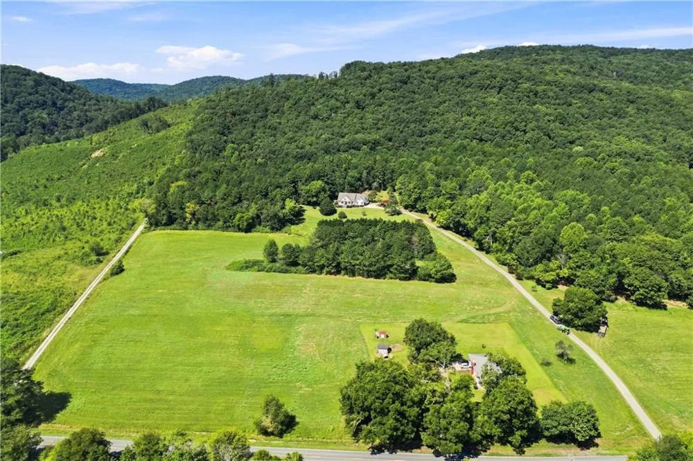1834 Old Ringgold Road Rocky Face, GA 30740