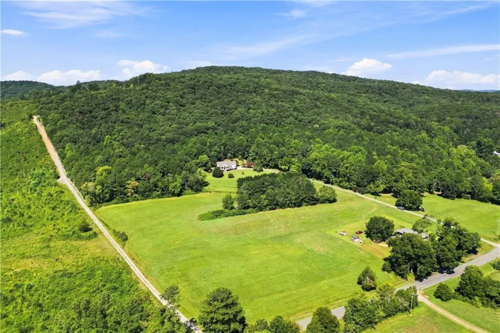1834 Old Ringgold Road Rocky Face, GA 30740