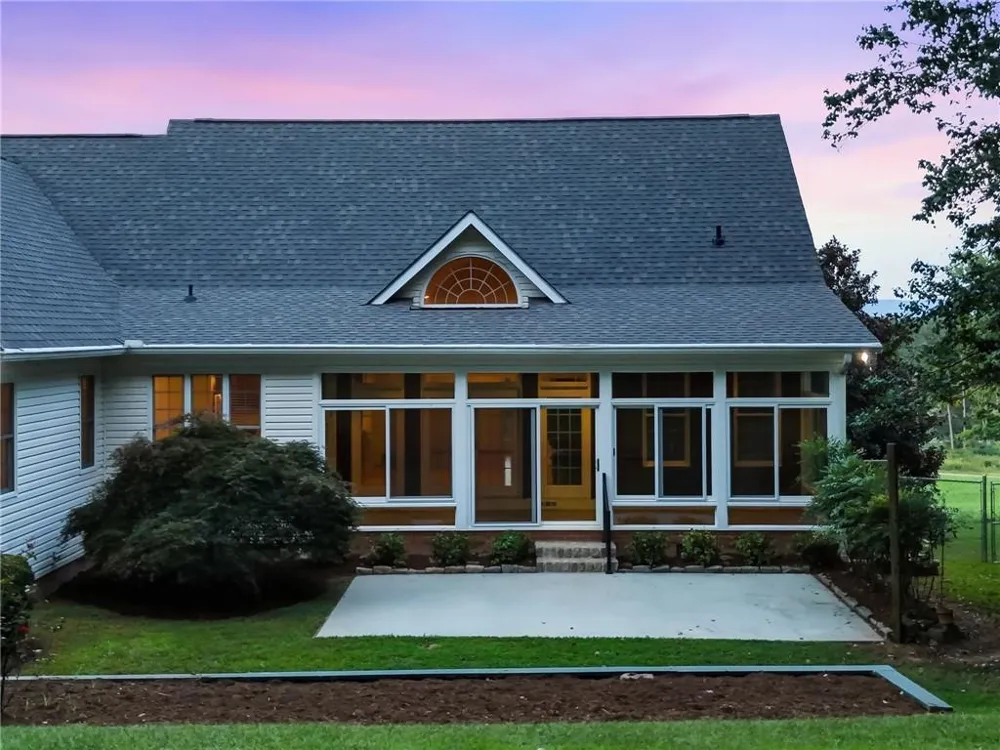 1834 Old Ringgold Road Rocky Face, GA 30740
