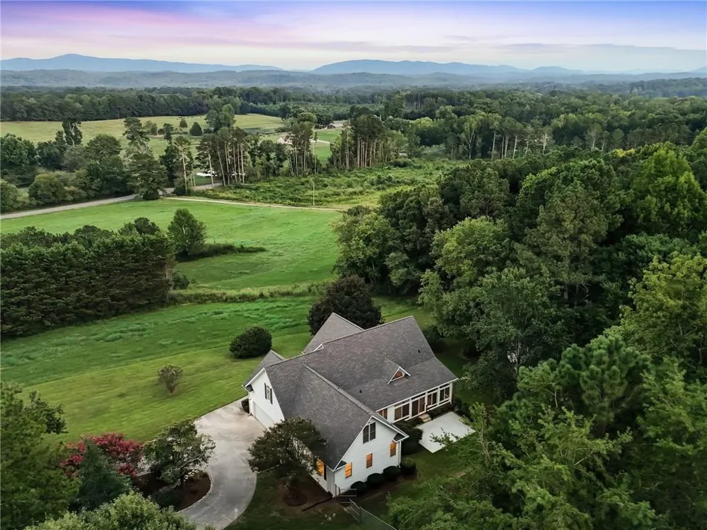 1834 Old Ringgold Road Rocky Face, GA 30740