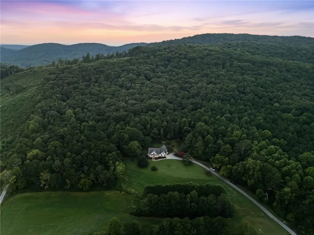1834 Old Ringgold Road Rocky Face, GA 30740