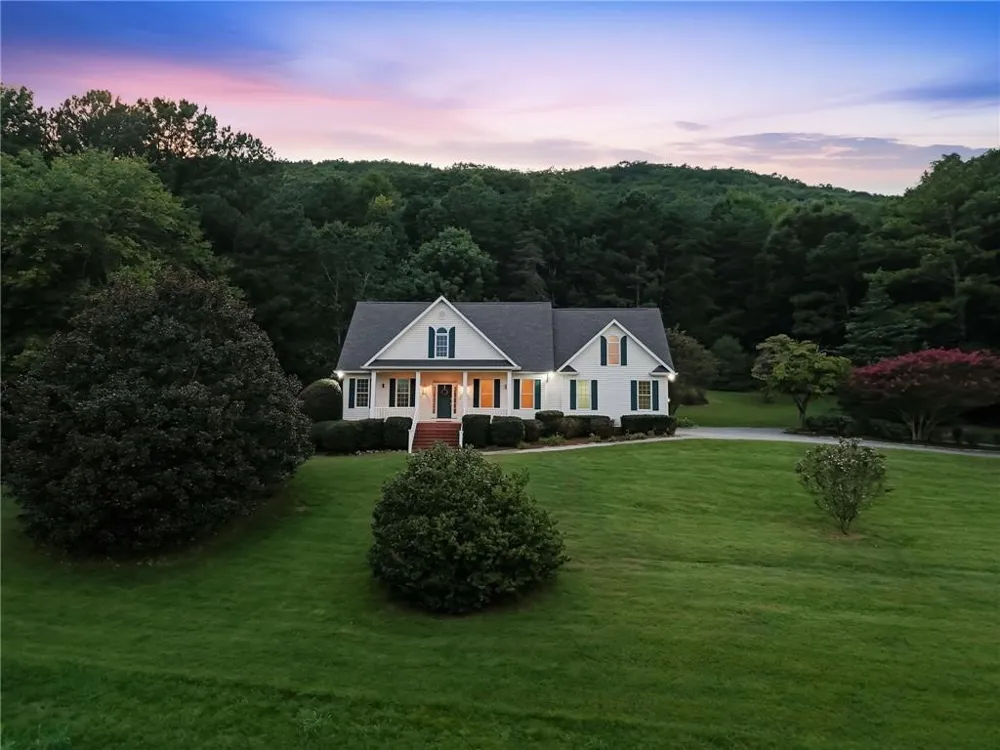 1834 Old Ringgold Road Rocky Face, GA 30740