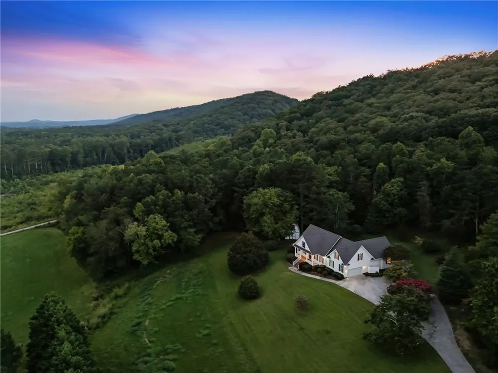 1834 Old Ringgold Road Rocky Face, GA 30740