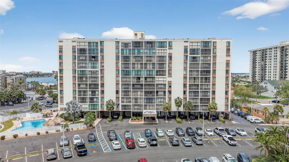 255 DOLPHIN POINT #211 Clearwater, FL 33767