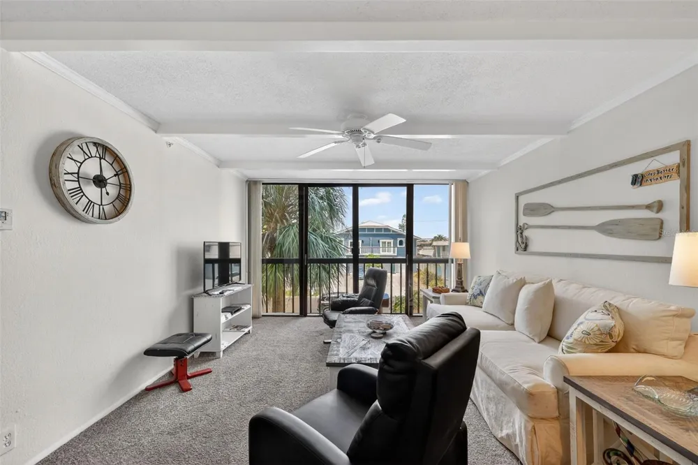 255 DOLPHIN POINT #211 Clearwater, FL 33767
