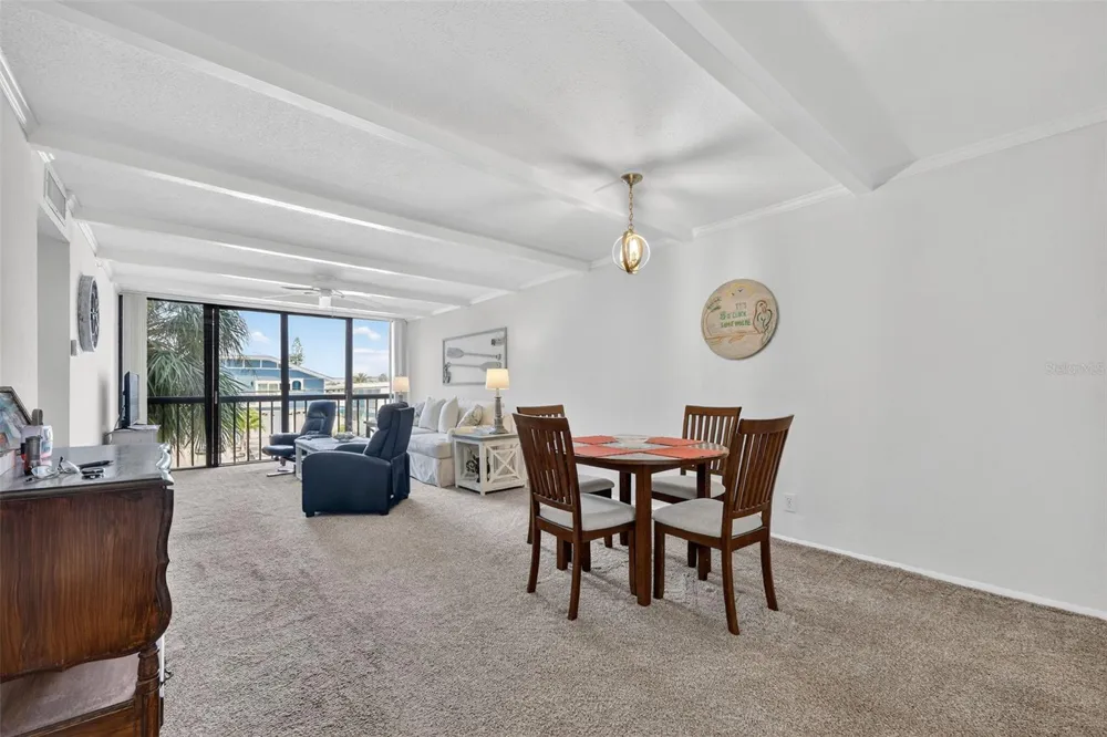 255 DOLPHIN POINT #211 Clearwater, FL 33767