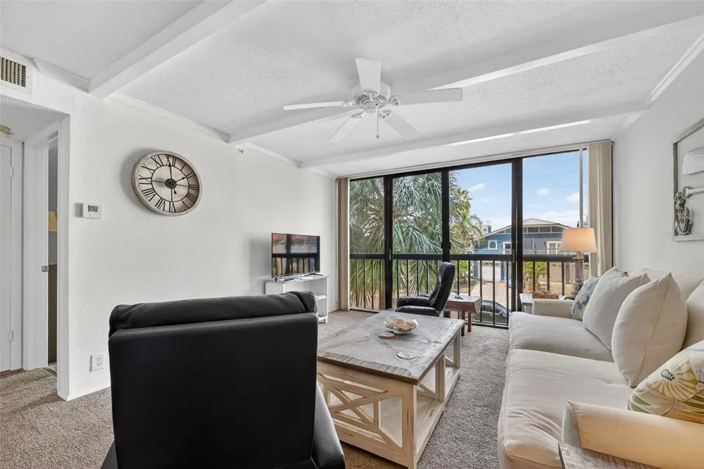 255 DOLPHIN POINT #211 Clearwater, FL 33767
