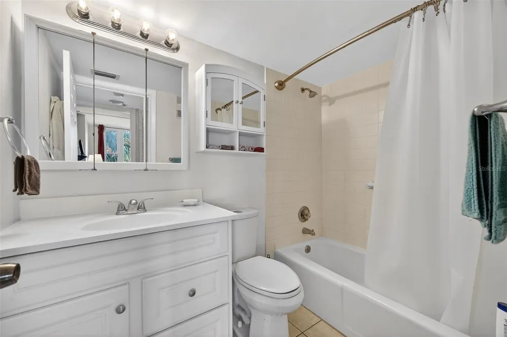 255 DOLPHIN POINT #211 Clearwater, FL 33767