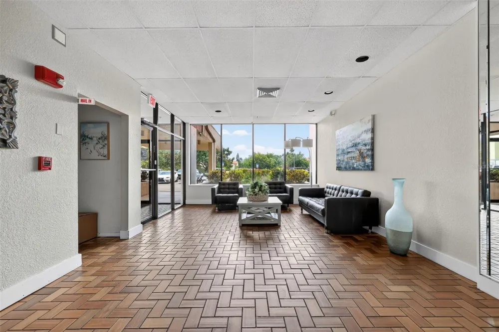 255 DOLPHIN POINT #211 Clearwater, FL 33767