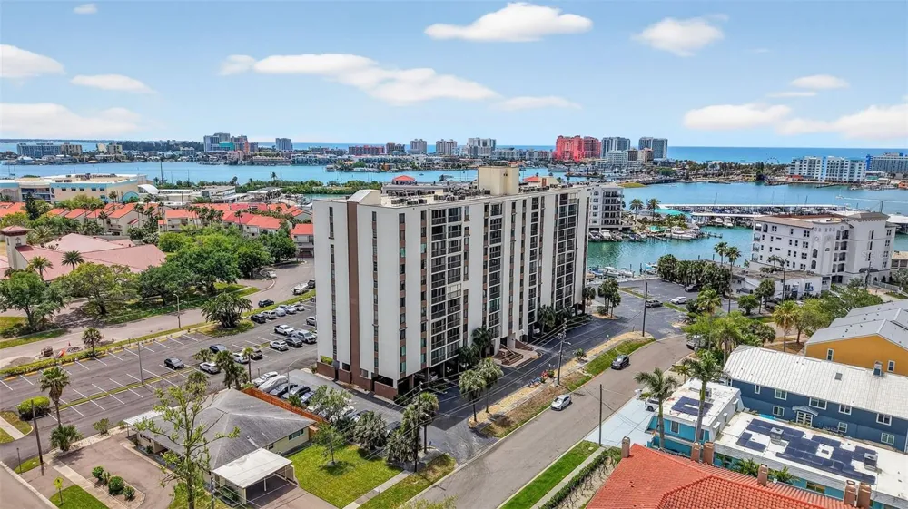 255 DOLPHIN POINT #211 Clearwater, FL 33767