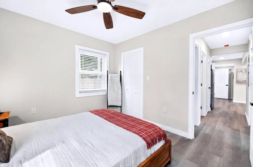 4021 W CASS STREETS Tampa, FL 33609