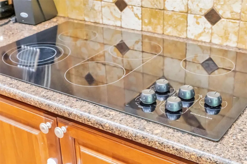 2270 BARBARA DRIVE Clearwater, FL 33764